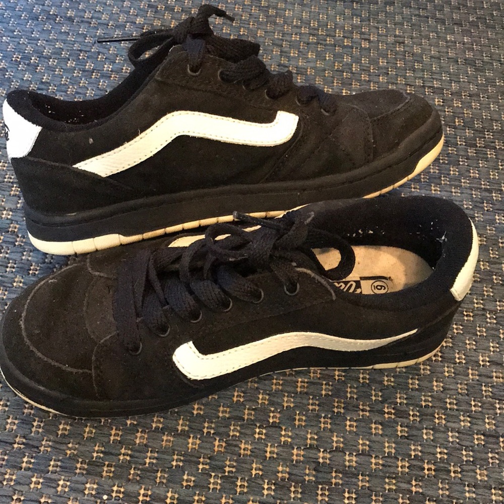 🛹💣 Black vans 🛹💣 size US women’s 6 💣🛹